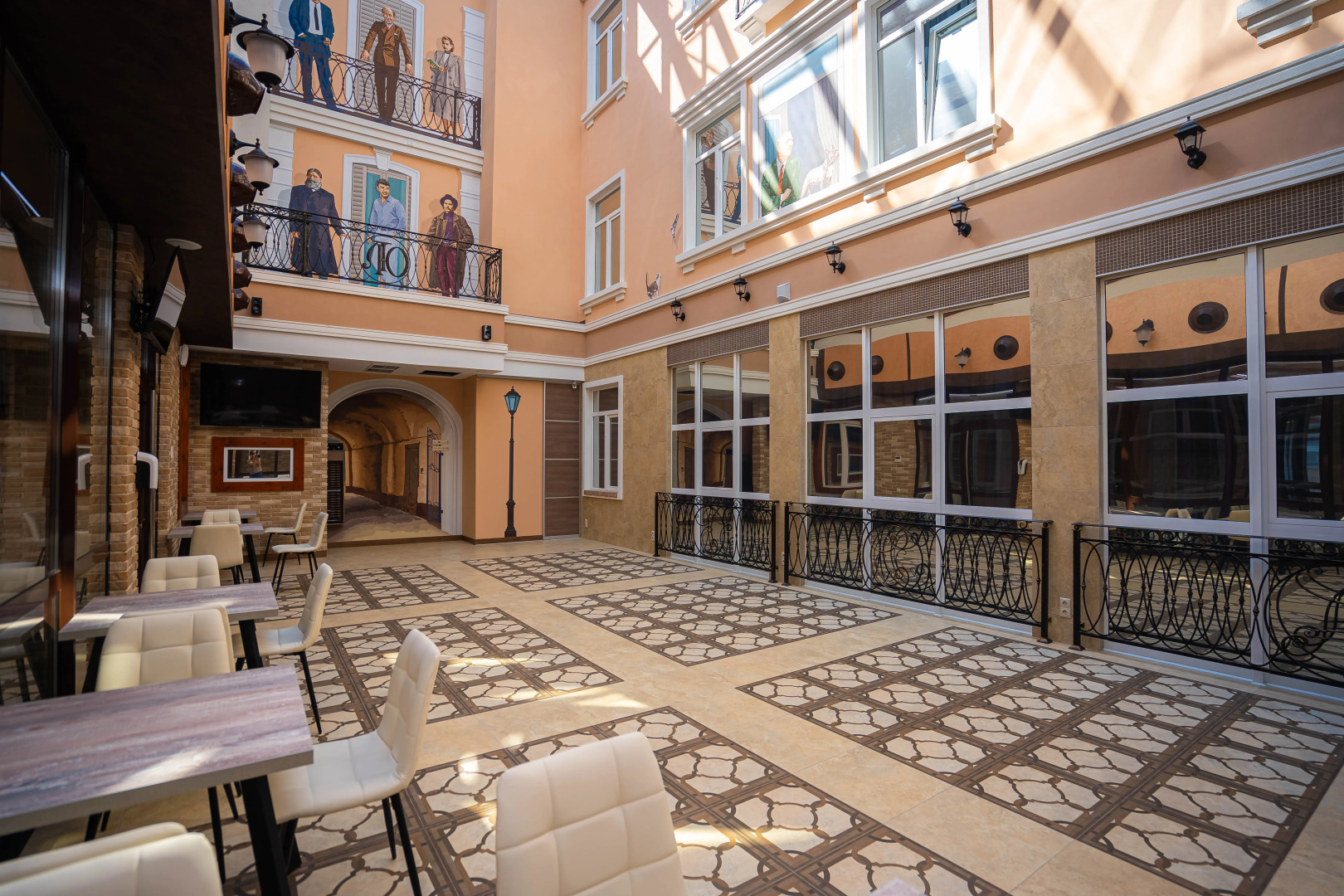 Отель История