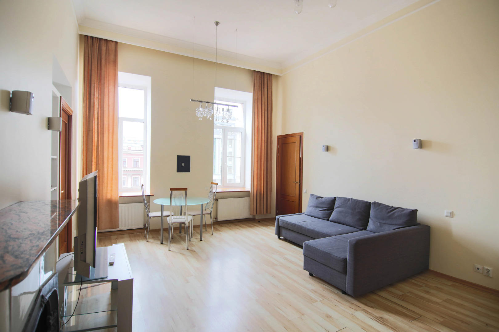 Апартаменты Видовая квартира на набережной реки Мойки рядом с Невским проспектом