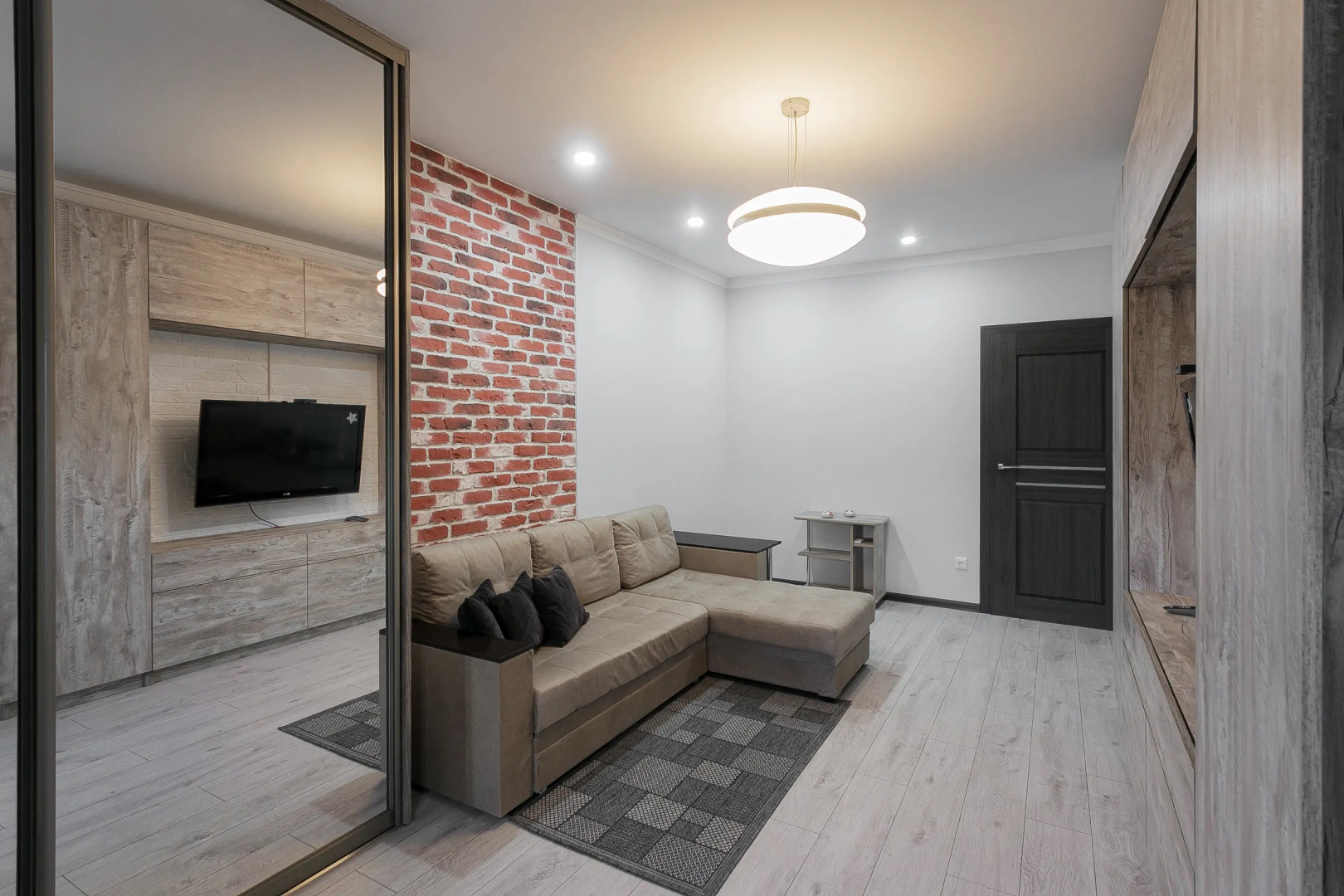 Апартаменты Рядом с Площадью Василевского