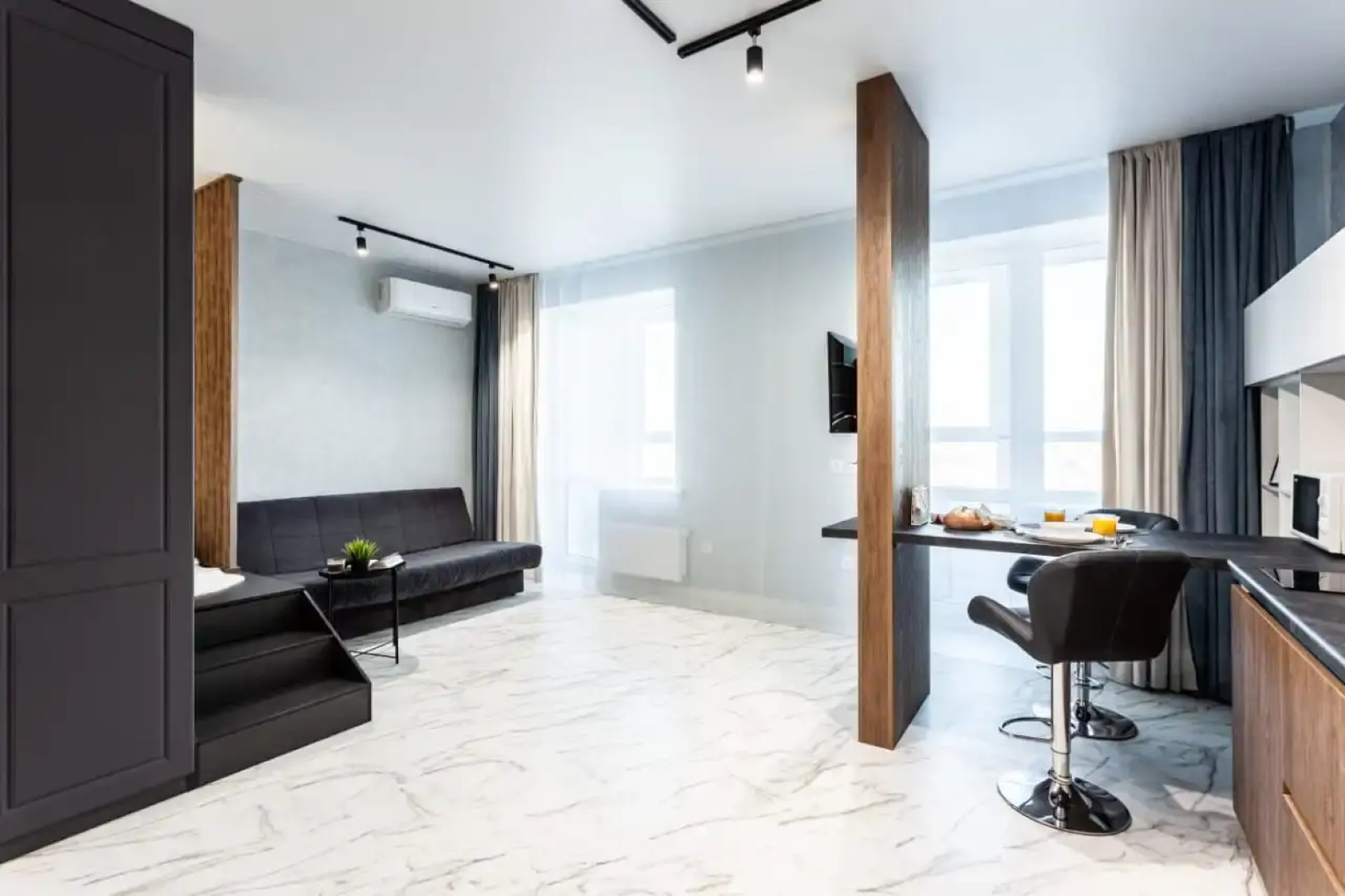 Апартаменты Дизайн-студия с Бассейном