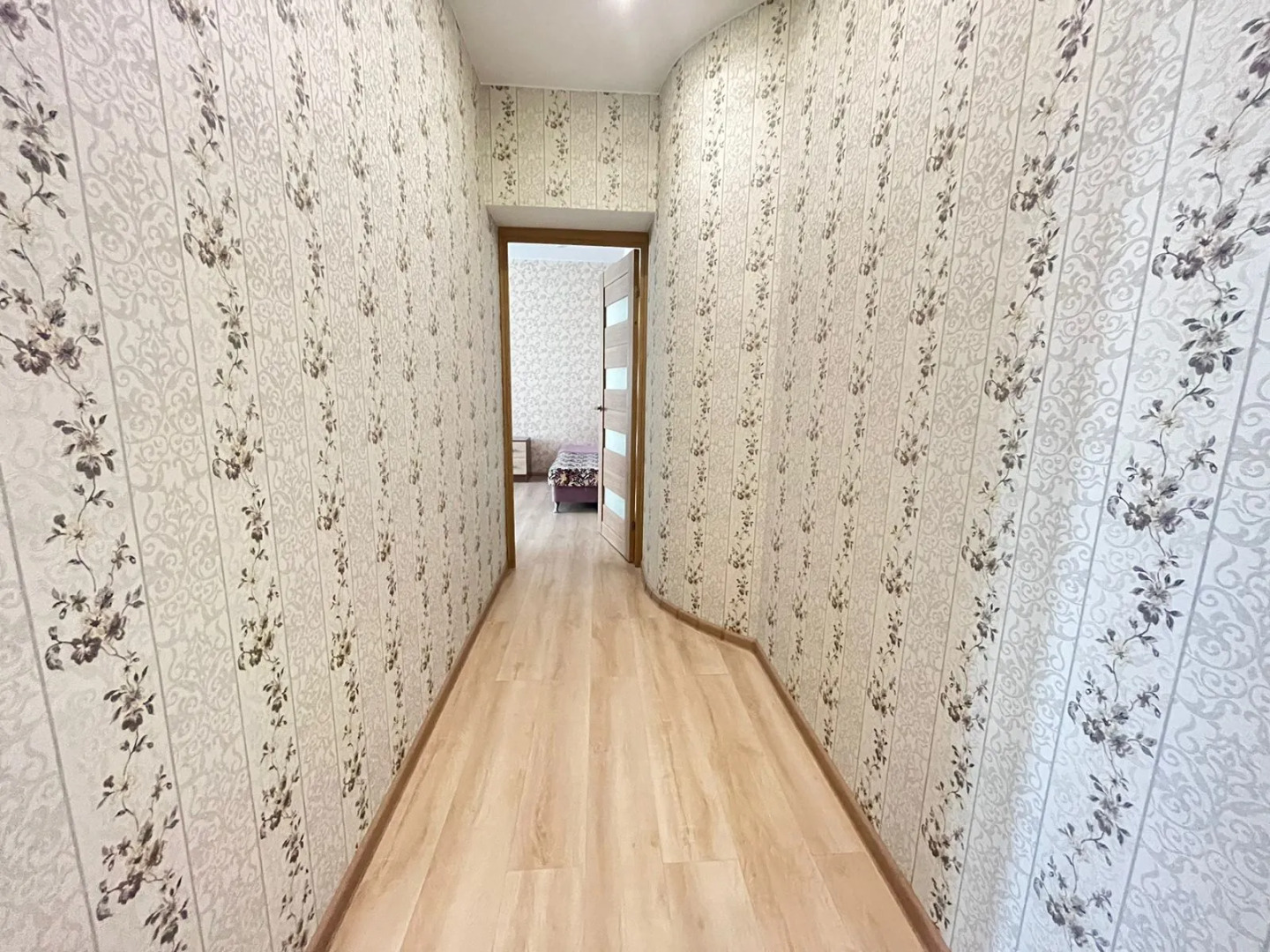 Апартаменты Royal Aurora  Евродвушка на Махалина