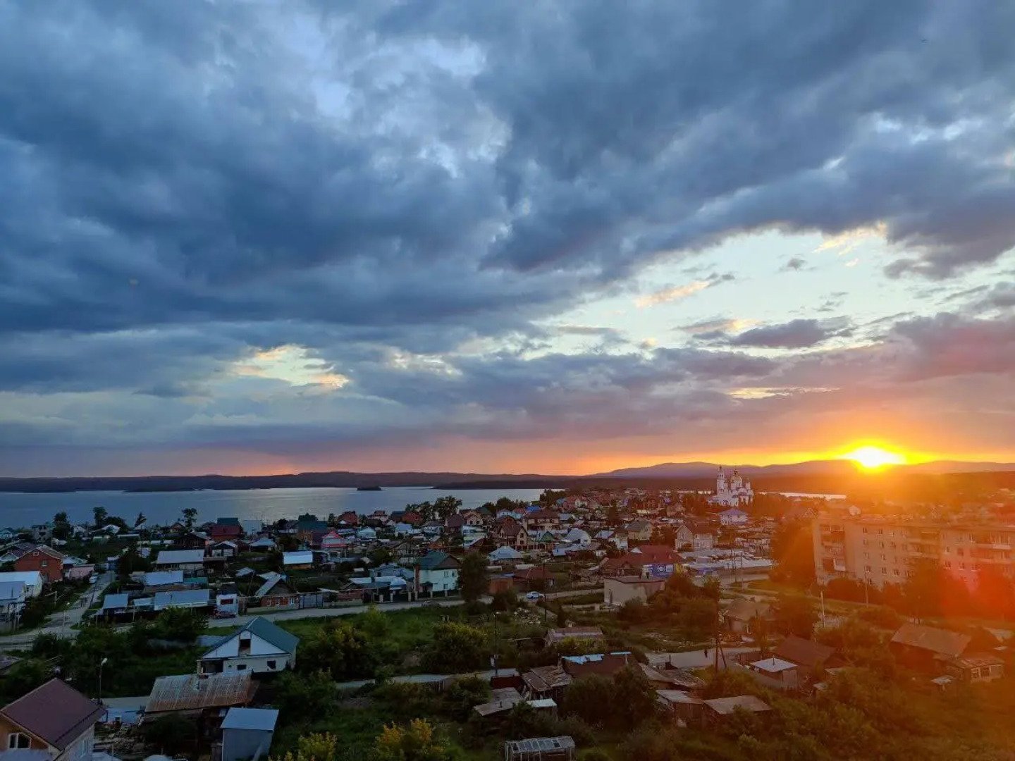 Апартаменты с Видом на Озеро Чебаркуль