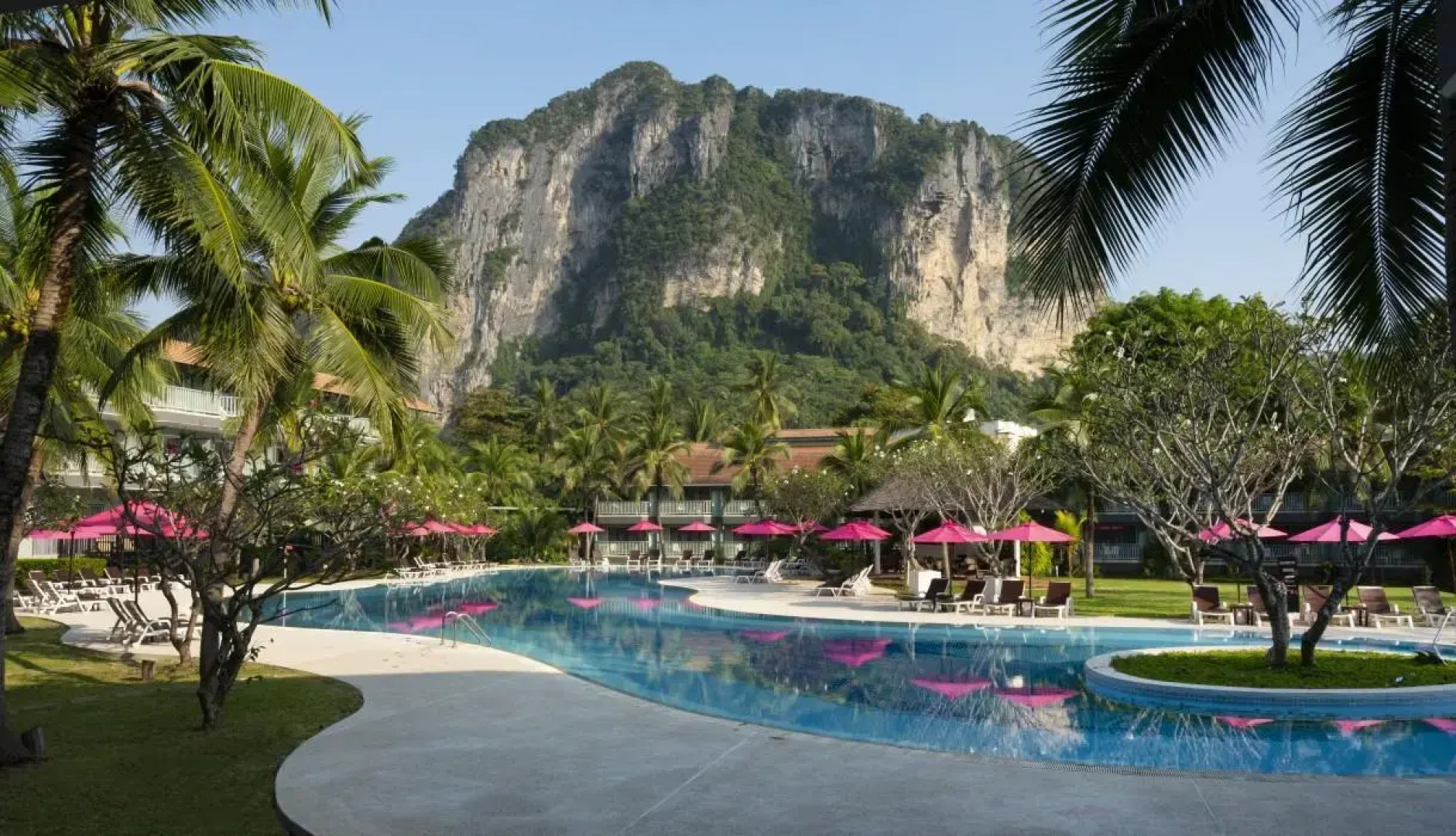 Курортный отель Aonang Villa Resort