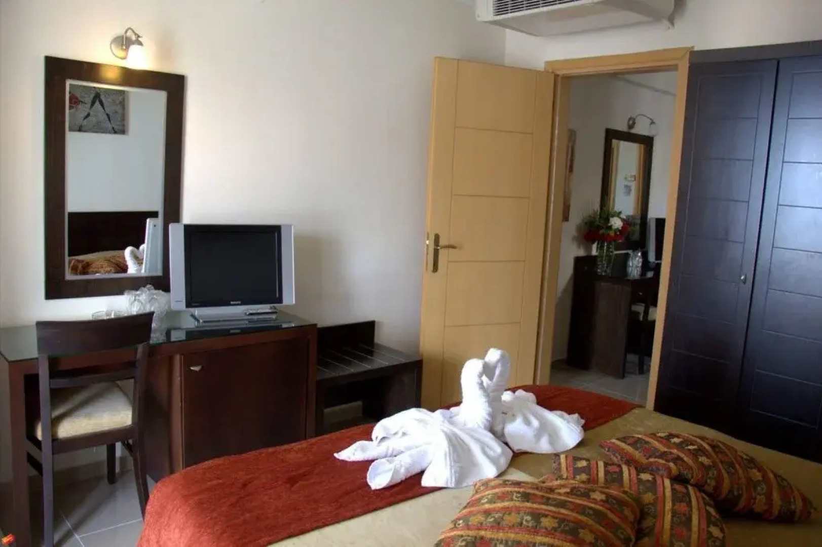 Отель Hanioti Grandotel