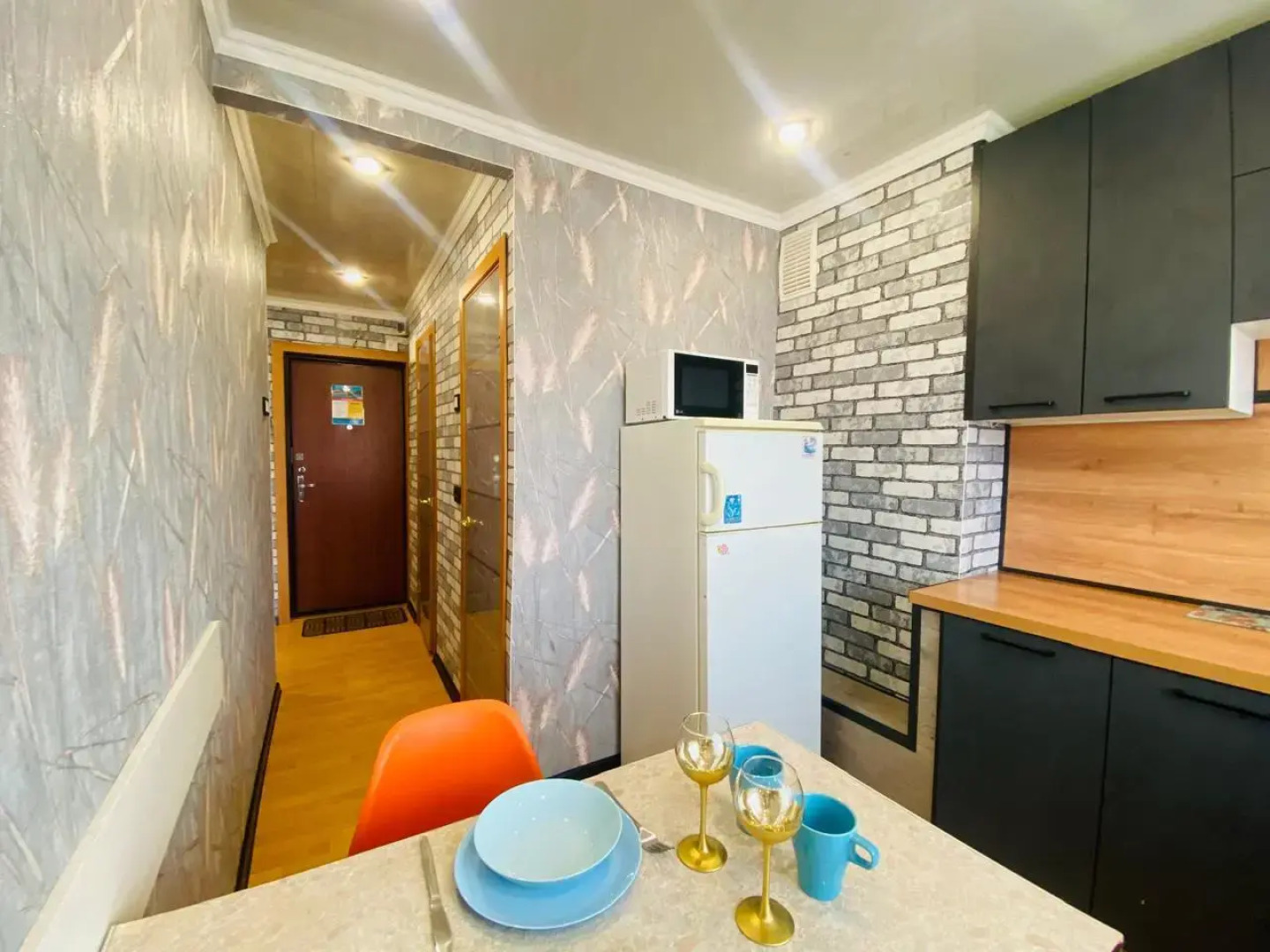 Апартаменты с 1 комнатой и балконом (КВАРТИРА51)