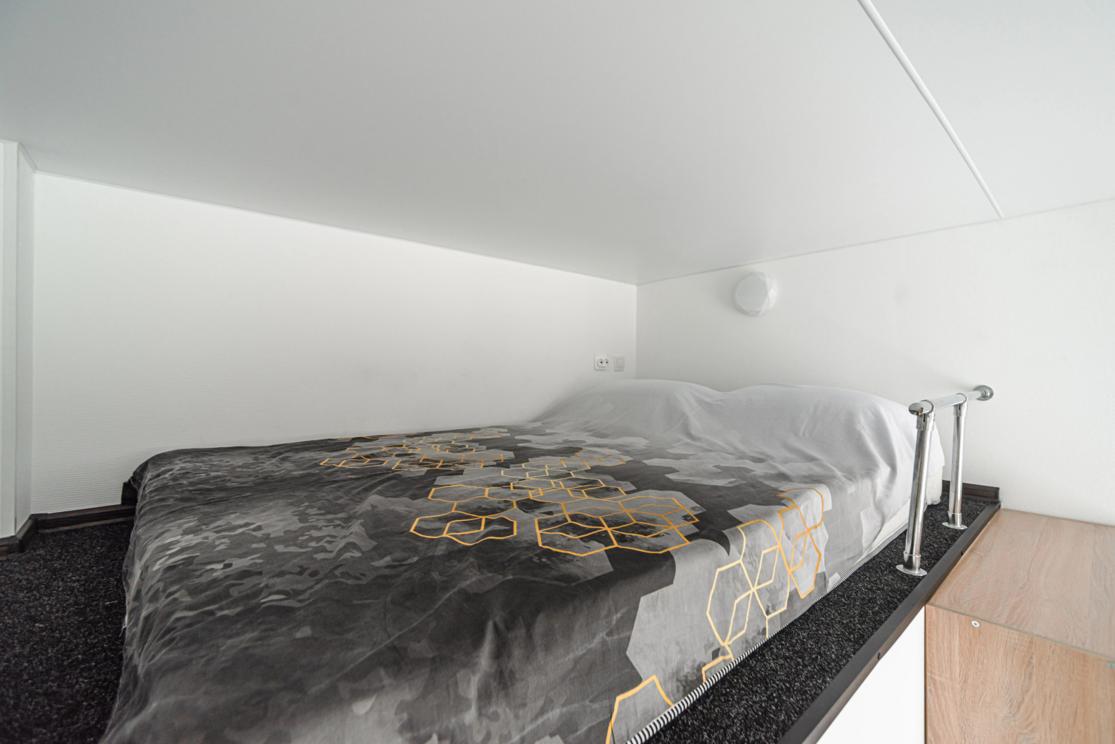 Апарт-отель Нижний Ораниенбаум (306)