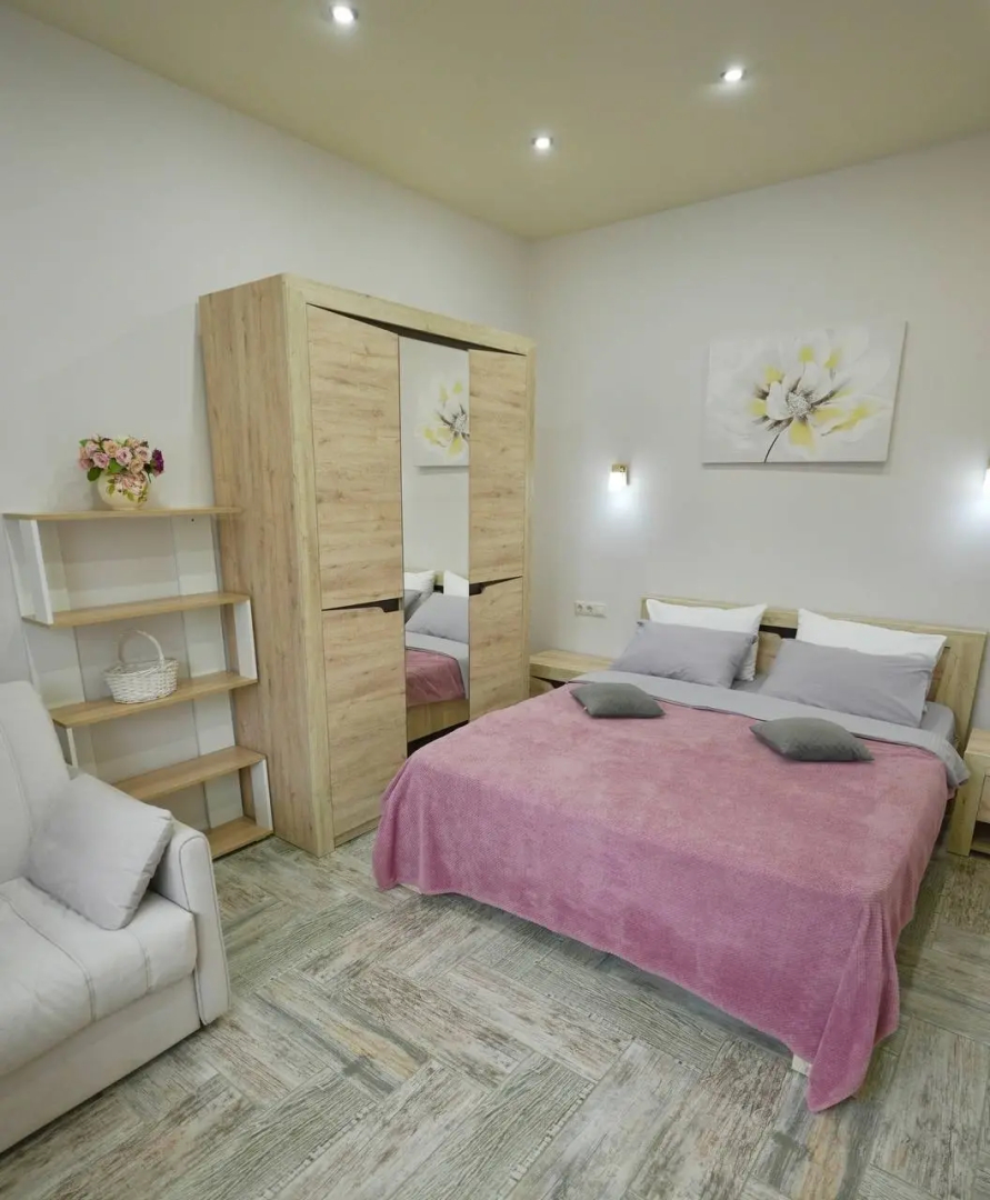 Квартира Двухкомнатная в центре Эсто-садка