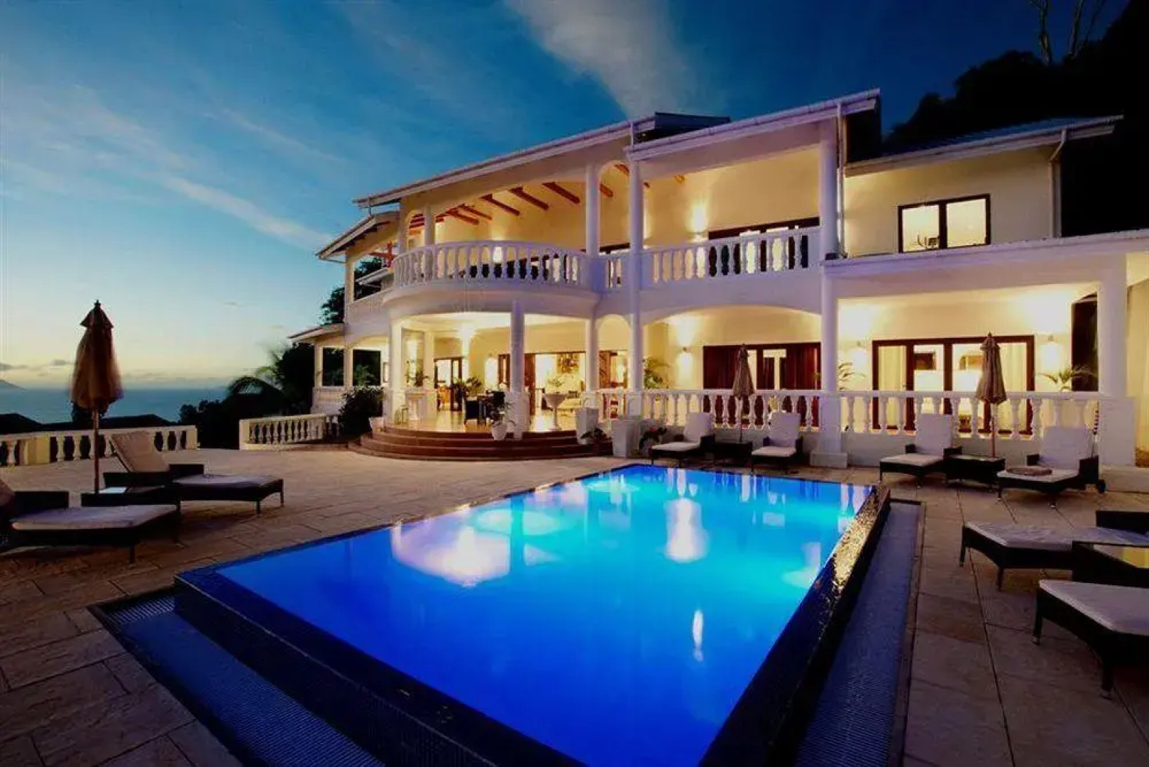 Вилла Petit Amour