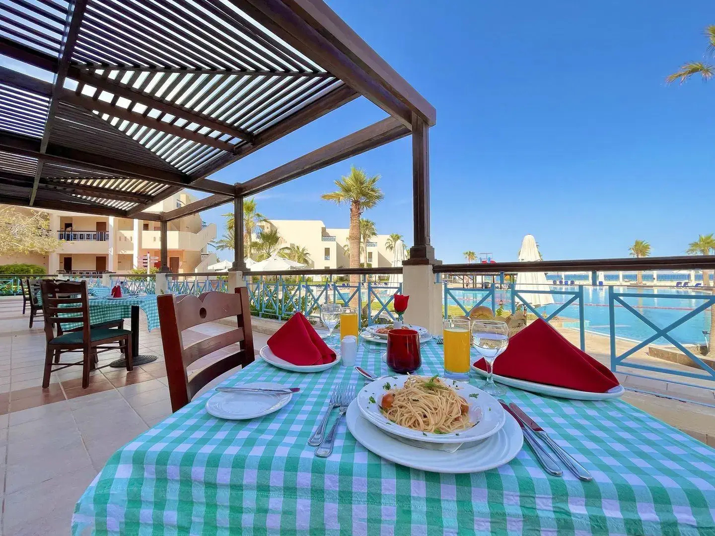 Ivy Cyrene Island Aqua Park Resort