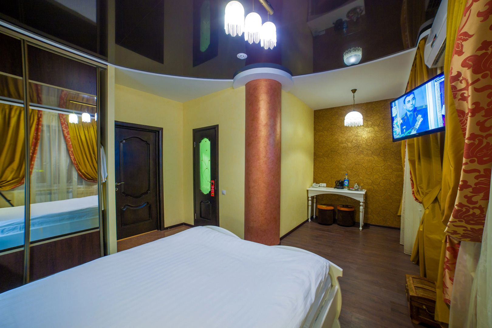 Отель Халиф