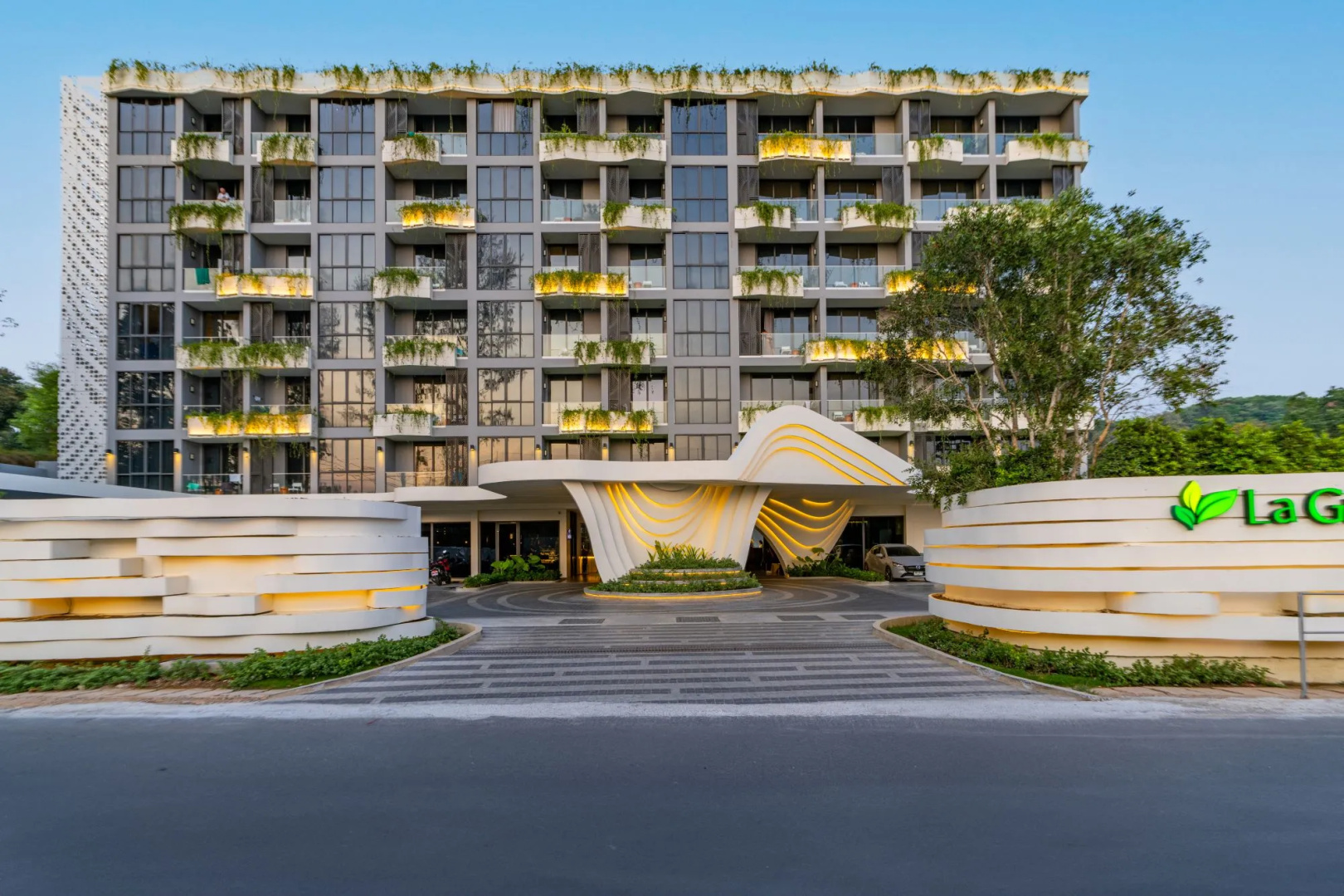 Отель La Green Hotel & Residence Пхукет