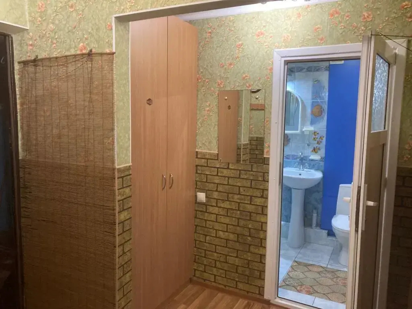 Апартаменты Широкая 34