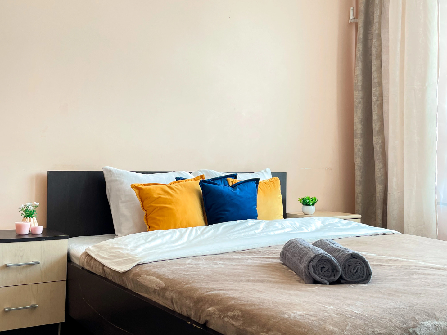 Апартаменты двухкомнатные RELAX APART – Молодёжная 61