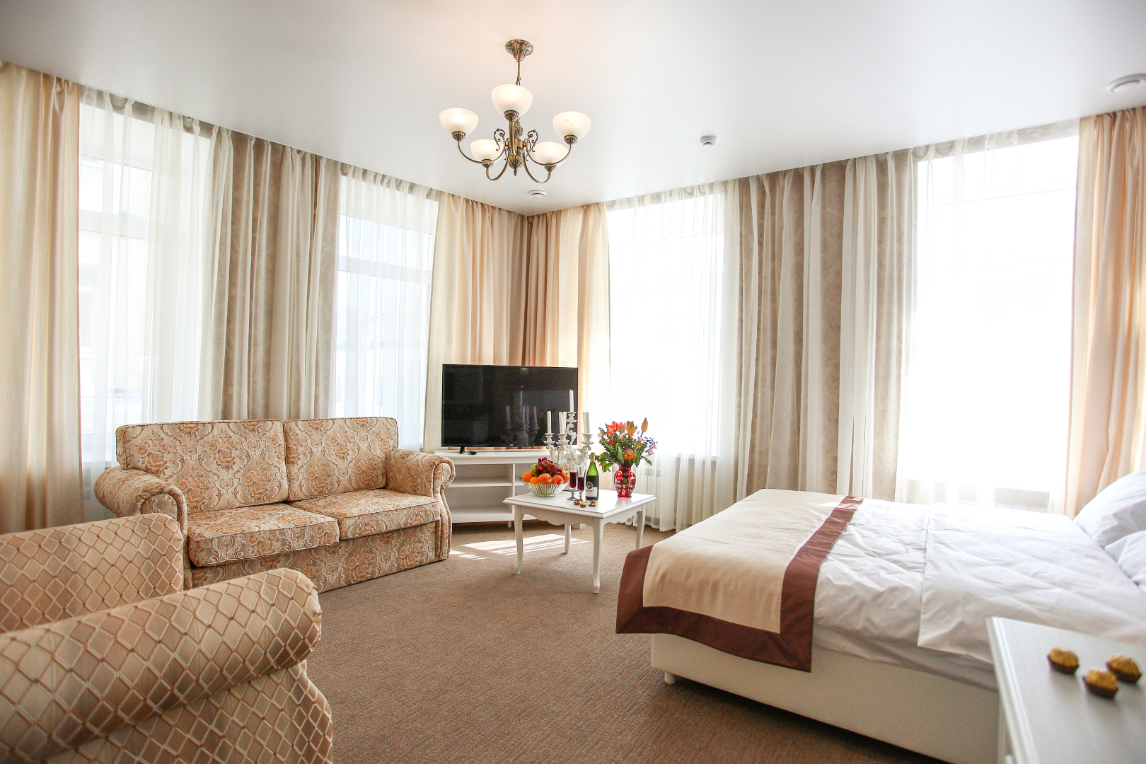 Отель Чайковский