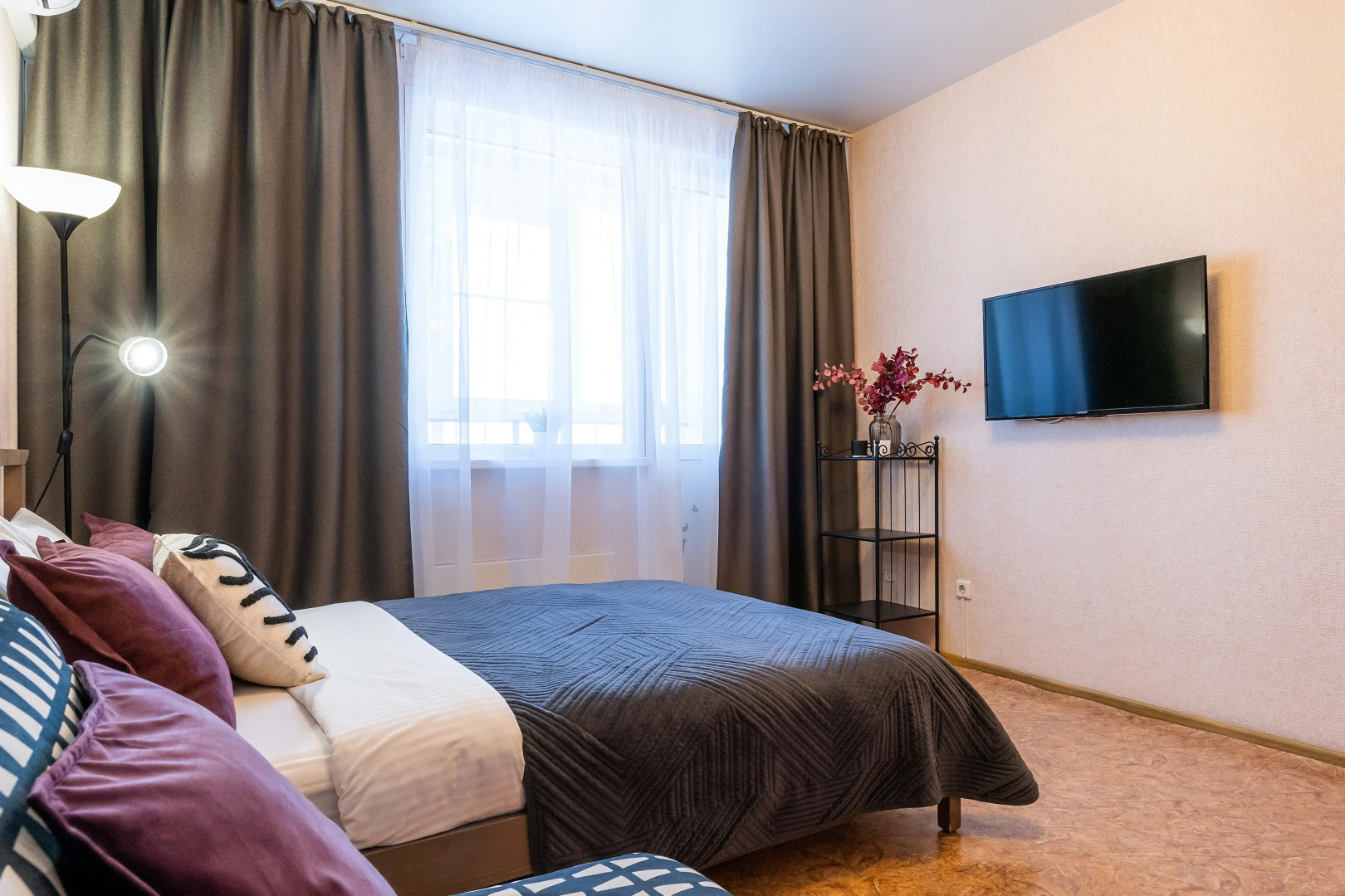 Апартаменты Студия ЖК Бурнаковский