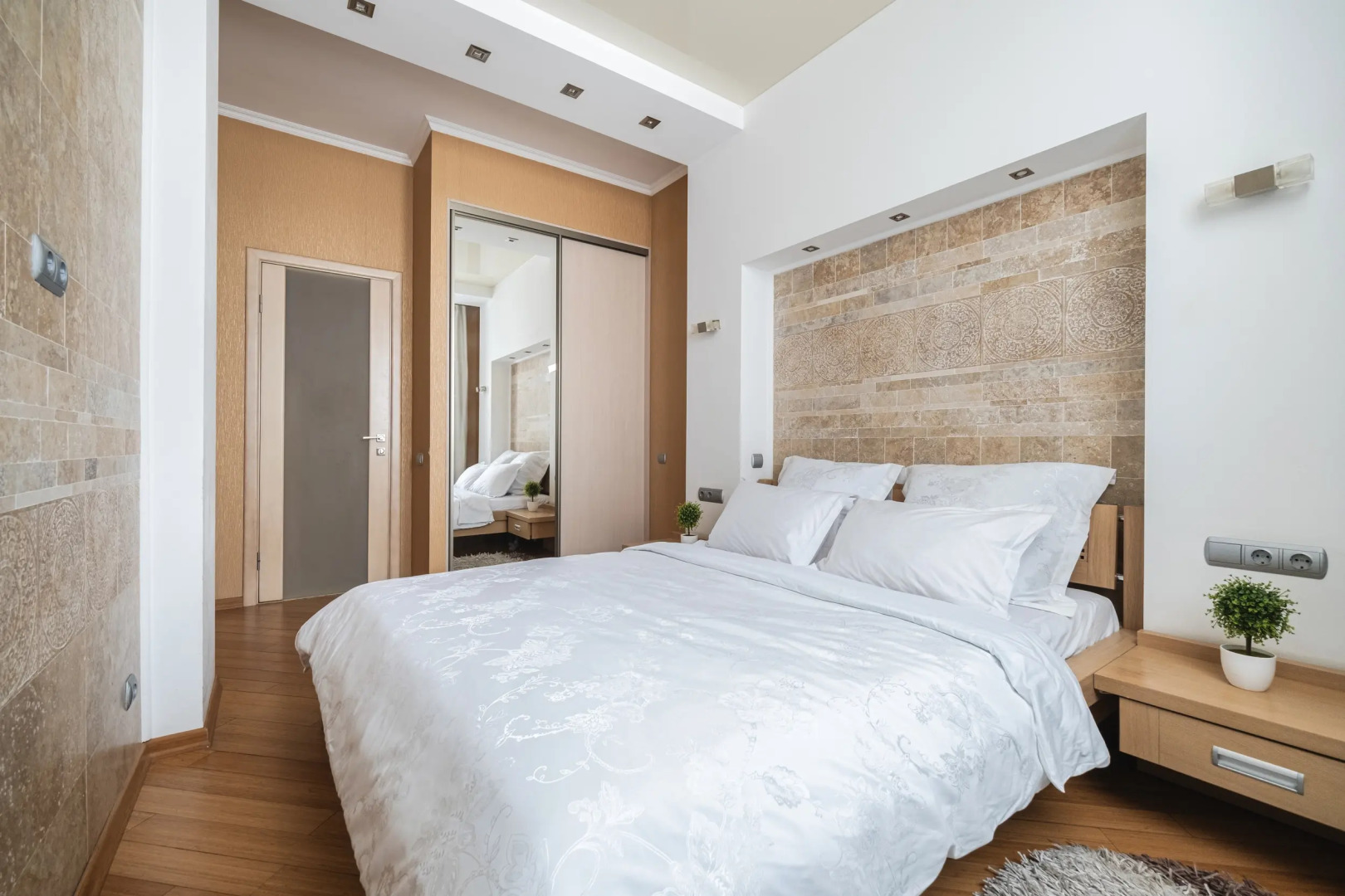 Апартаменты в центре на независимости