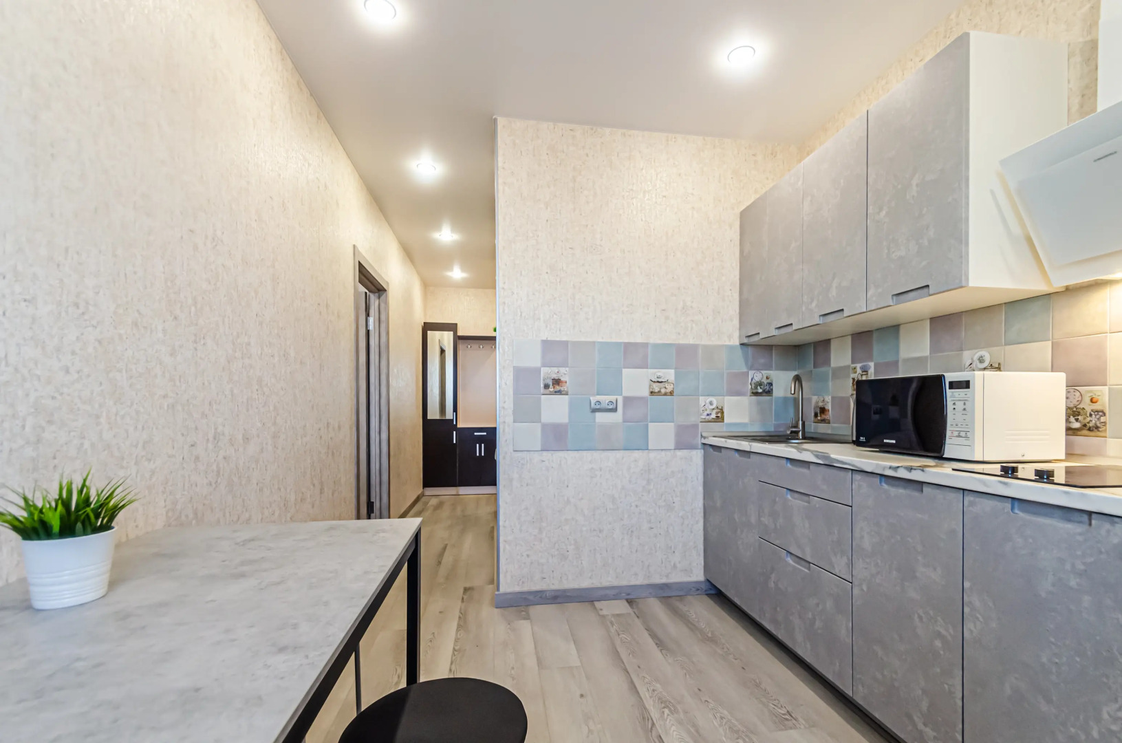 Апартаменты 1-к квартира на Ново Садовой 215б