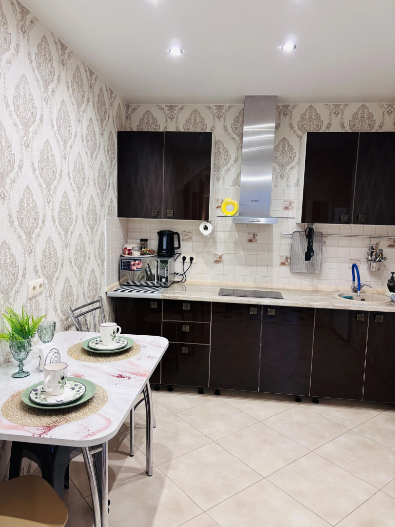 Квартира Двухкомнатная на улице Юности 2