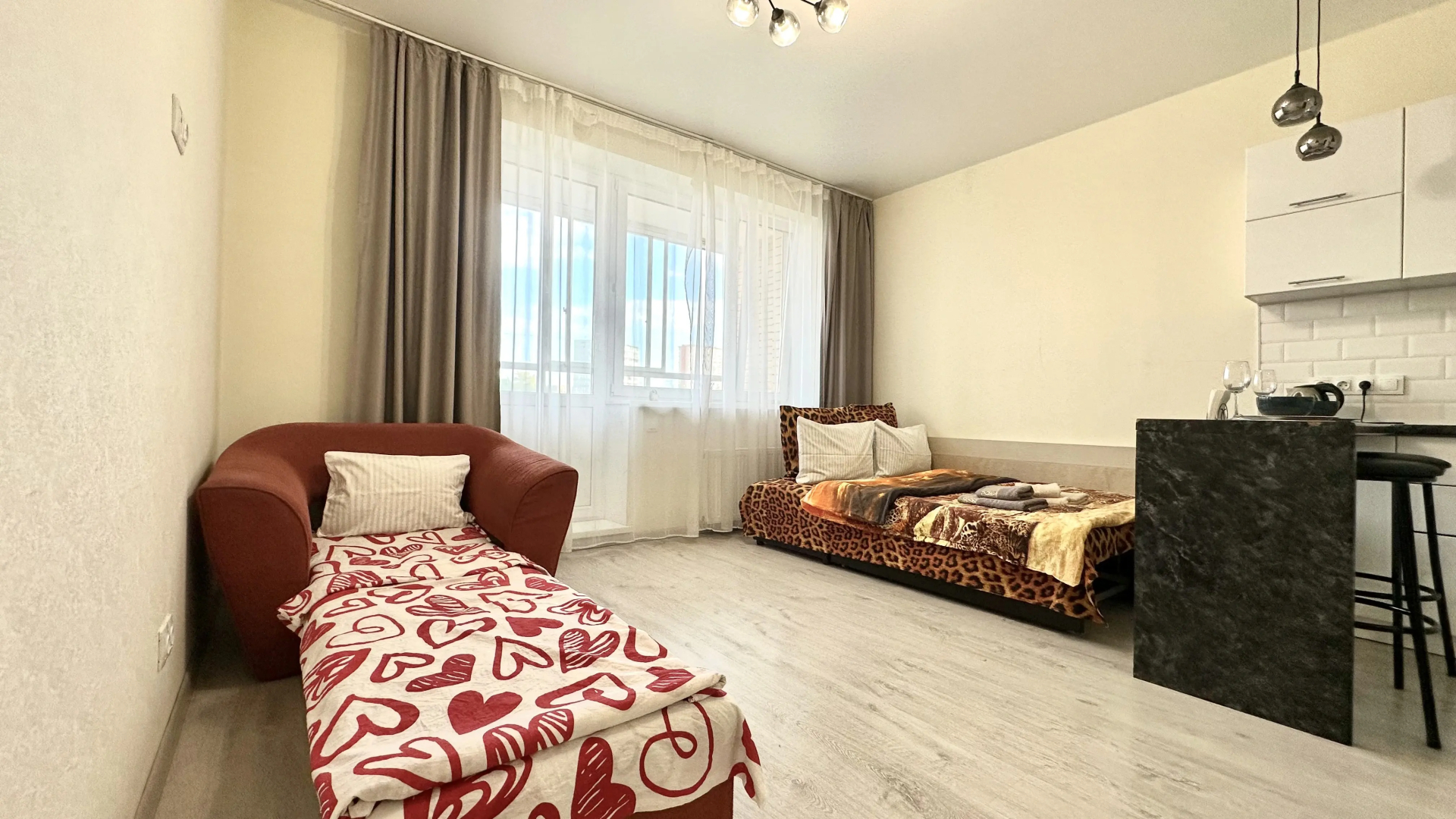 Апартаменты Истоман Большая студия 35 м2