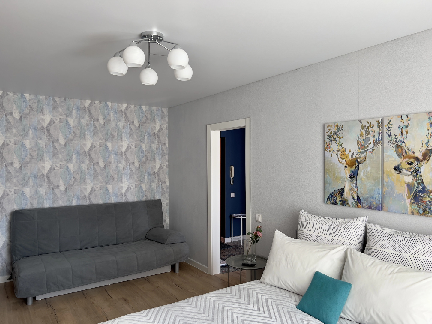 Квартира Атмосфера Уюта в Спальном Районе с Бесконтактным Заселением