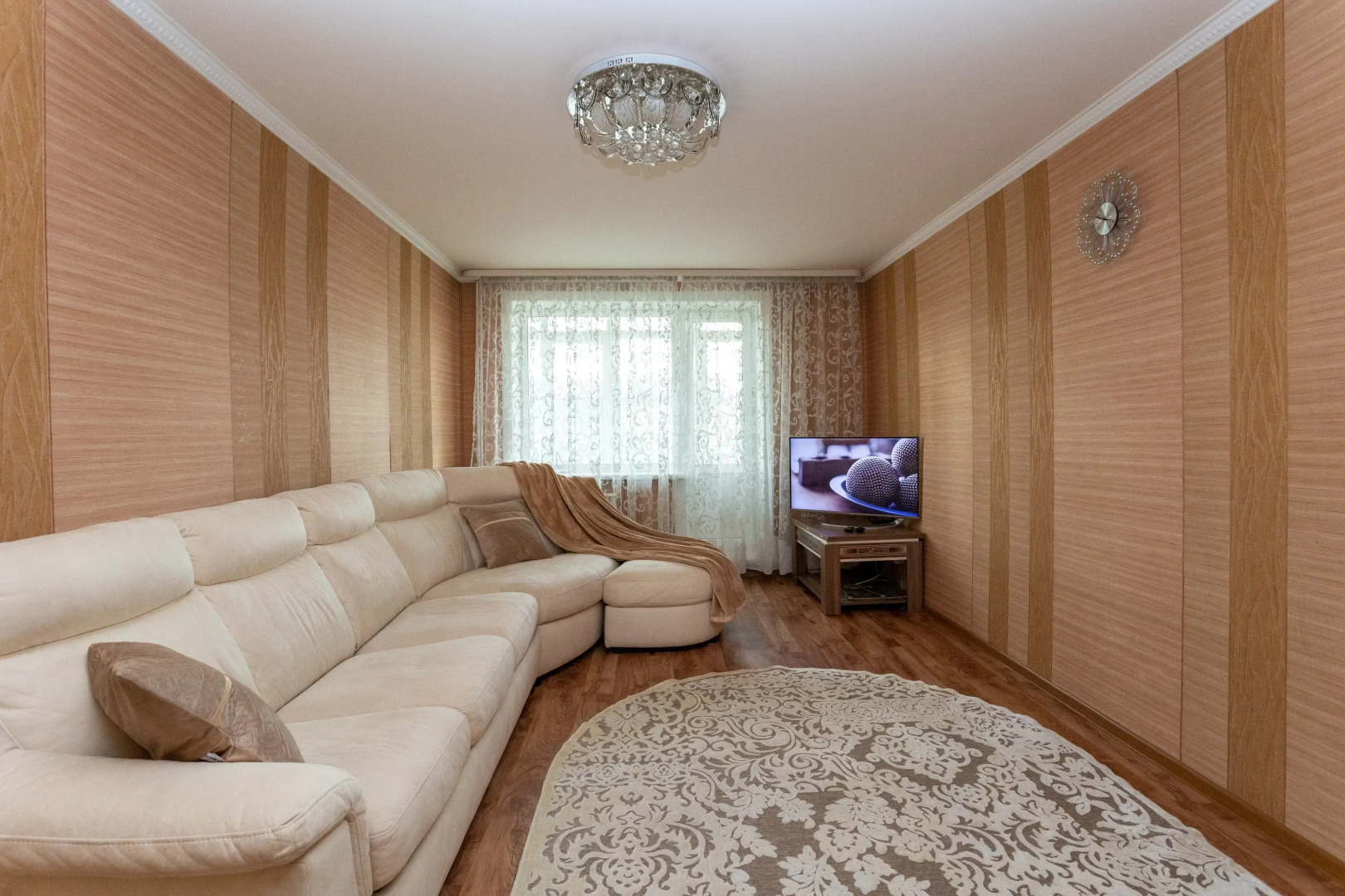 Квартира Уютная Трёхкомнатная