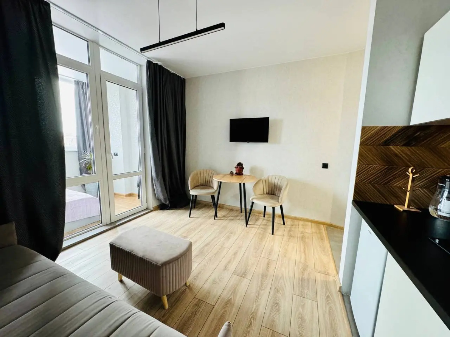 Апартаменты Семейные с красивым видом недалеко от парка Галицкого 1