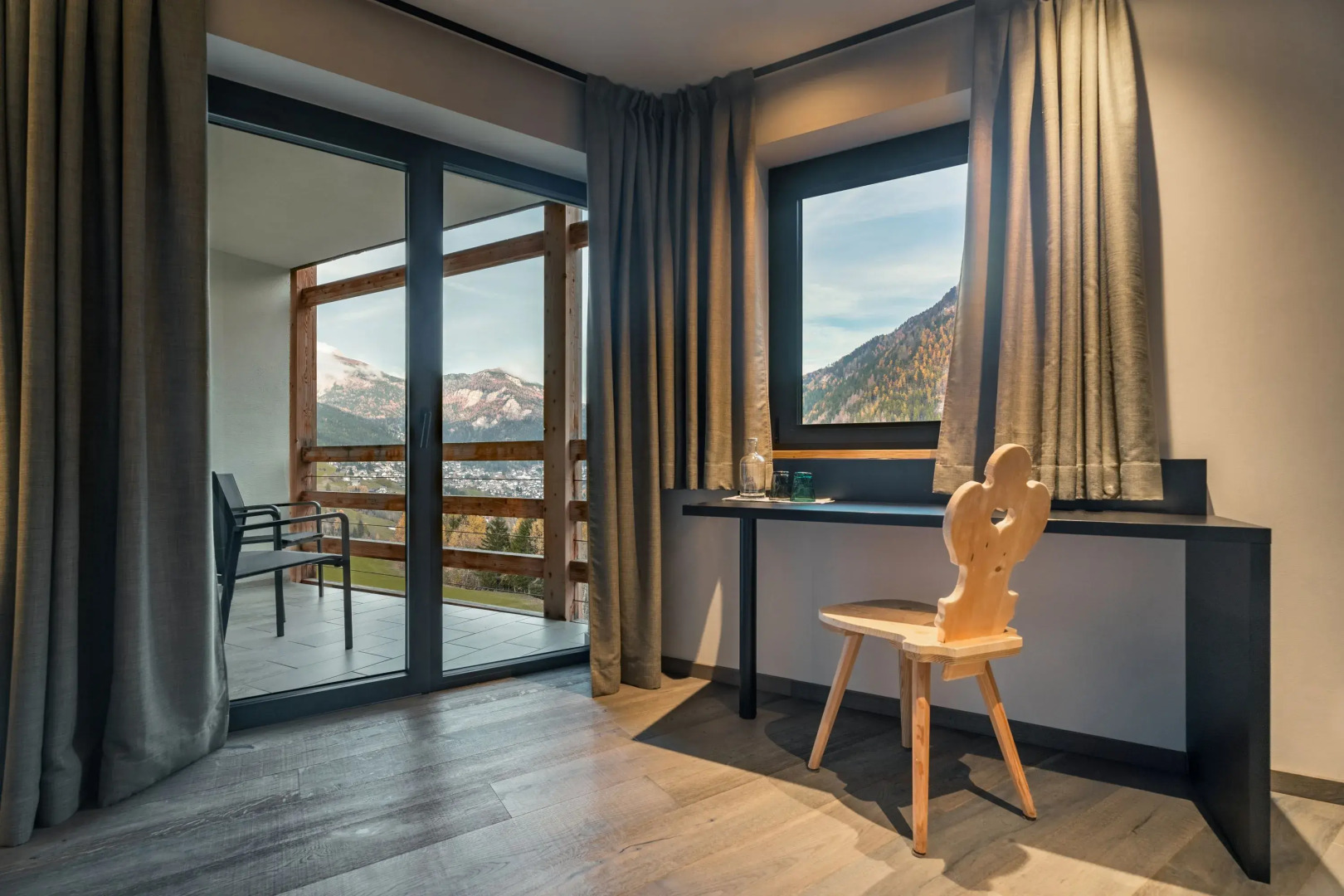 La Cort My Dollhouse - Adults Only