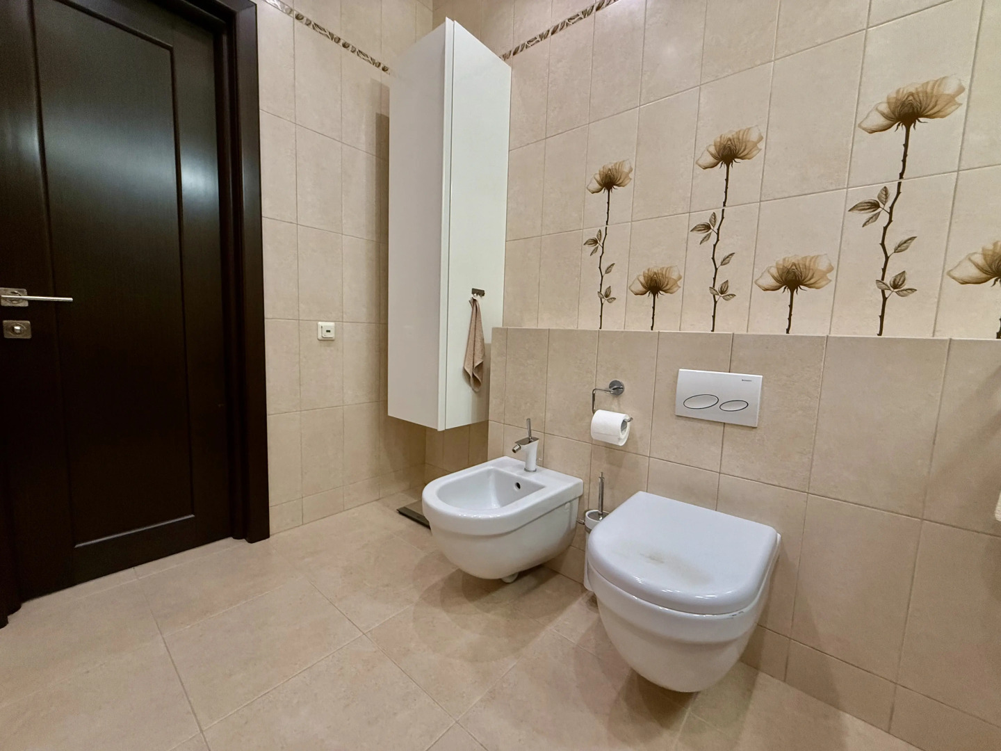 Квартира Волжский бриз Видовая 3-х комнатная на набережной в центре города