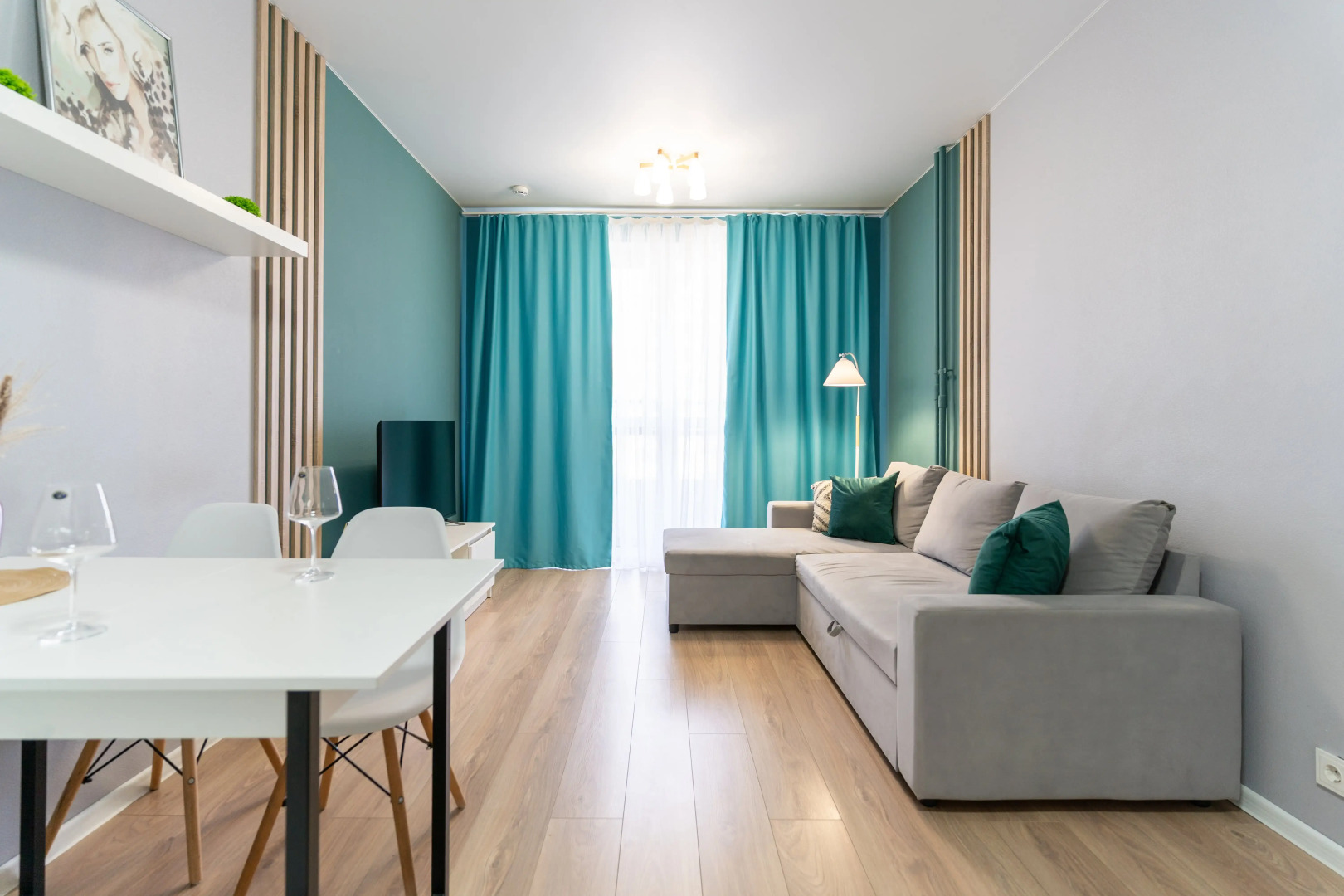 Апартаменты евротрёхкомнатные на Полимерном 13