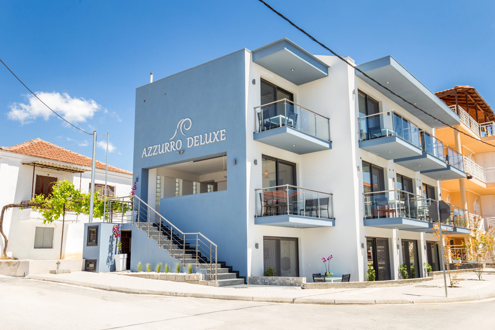 Отель Azzurro Deluxe