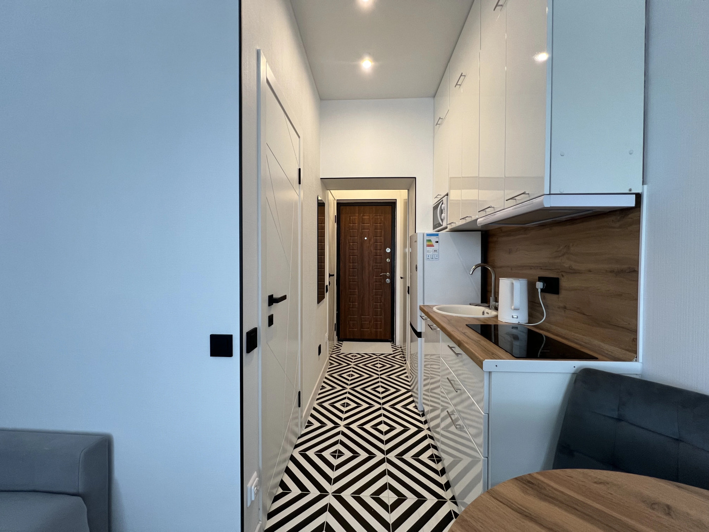 Апартаменты с Видом на Реку