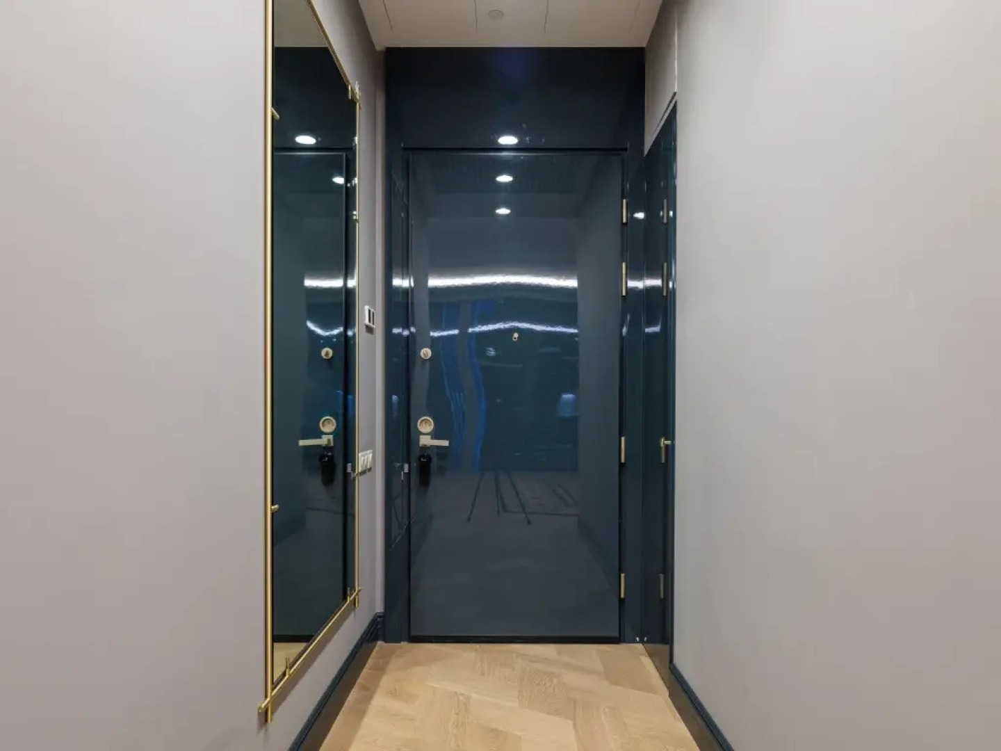 Просторный апартамент с шикарным видом на башни! 42 этаж!