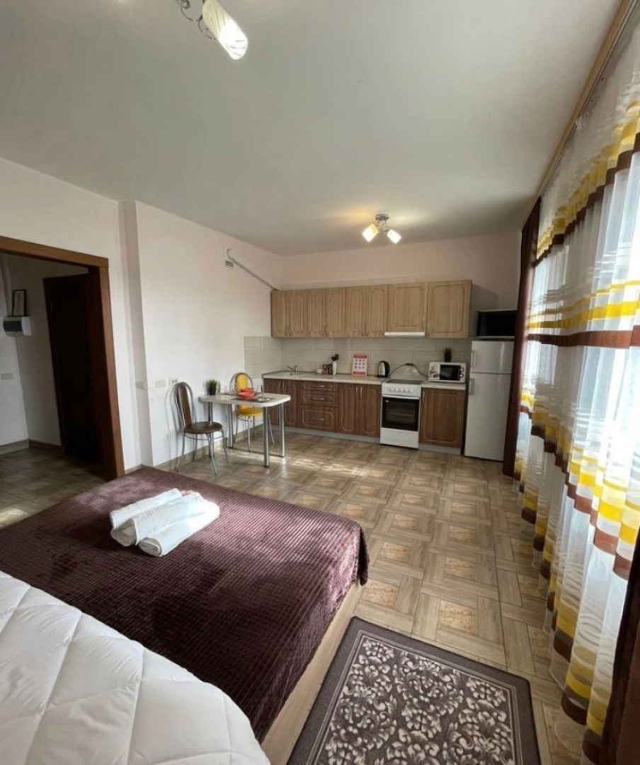 Квартира студия GoldApart на Университетской набережной 46