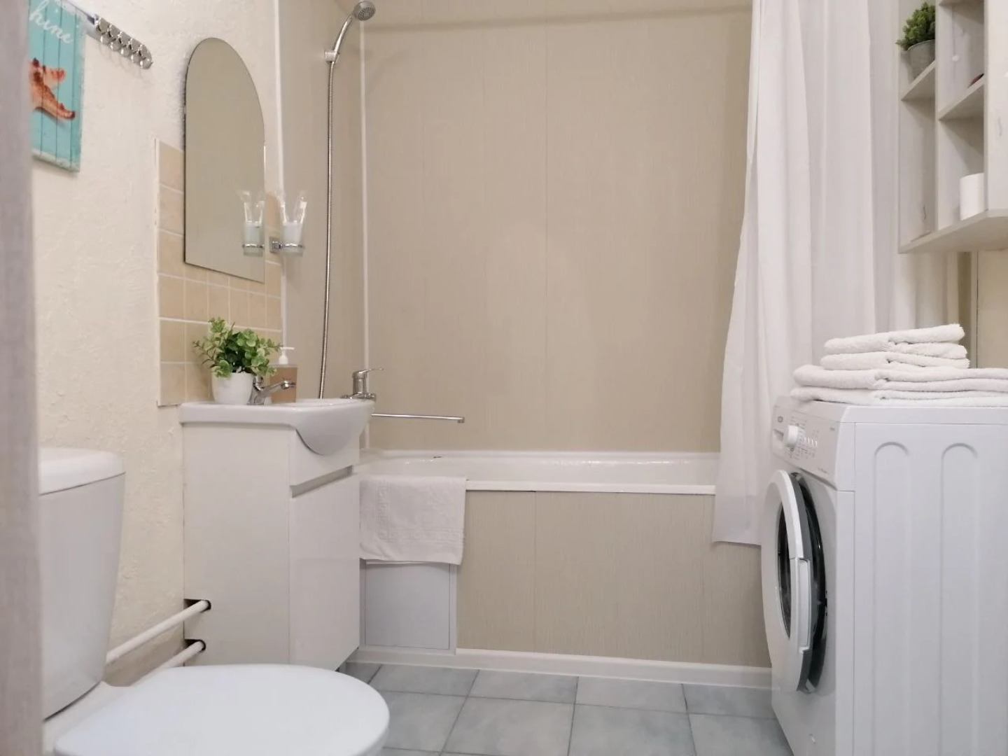 Квартира комфорт-класса возле ТРЦ Планета