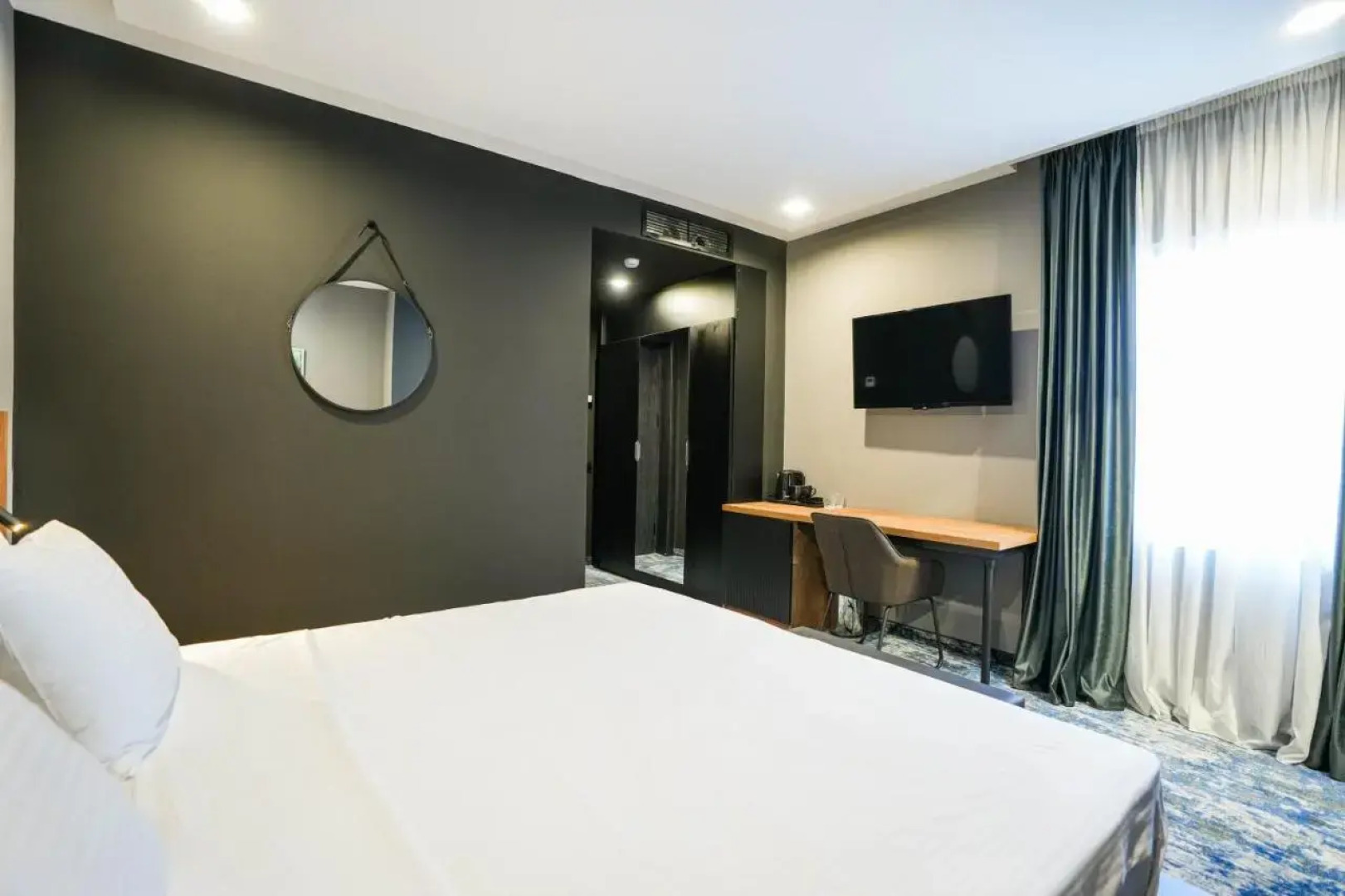 Отель Splendid Tbilisi