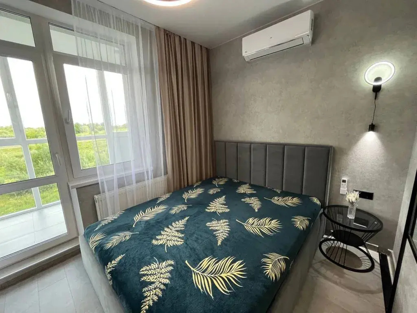 Квартира Дизайнерская Студия Люкс