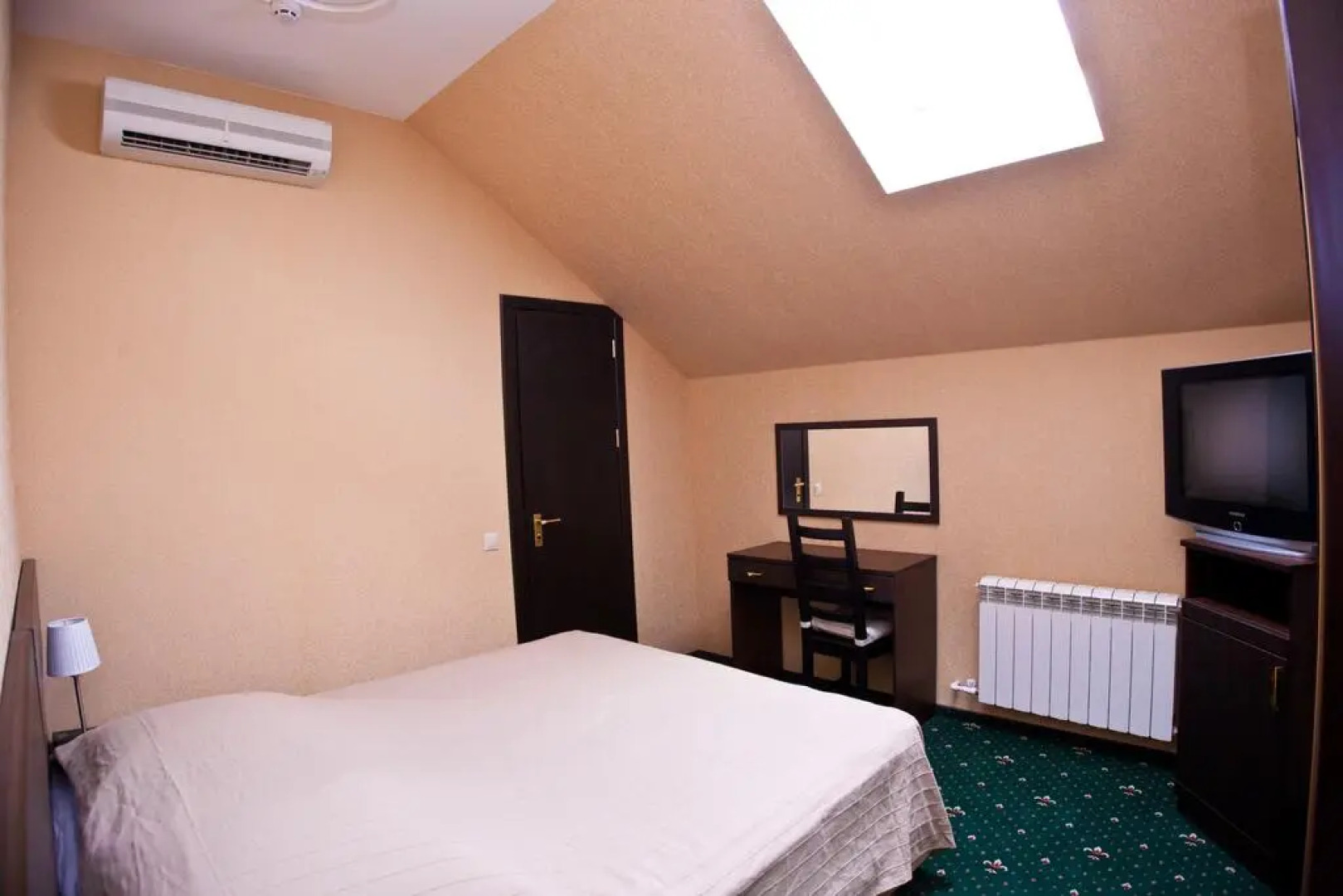 Отель Эклипс