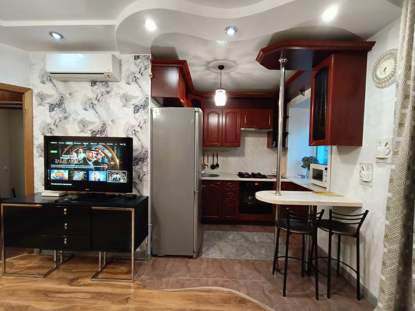 Квартира на 6 гостей в центре города на Поющих фонтанах