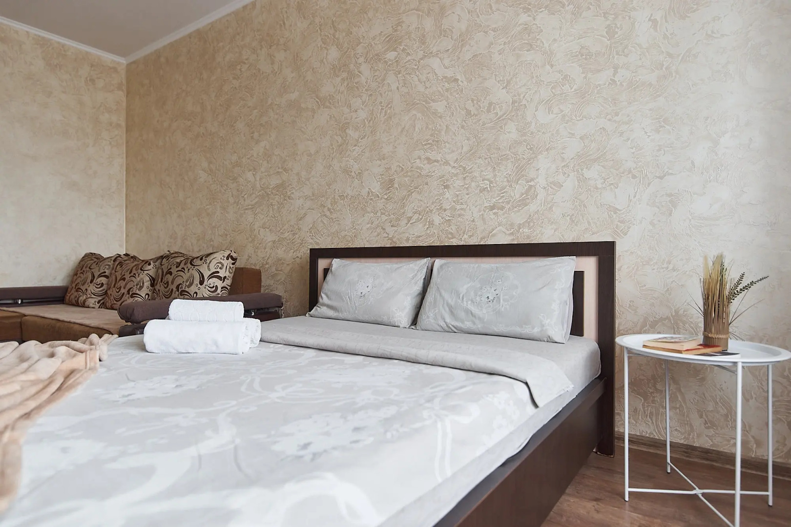 Апартаменты Тимирязева 10 Yellow