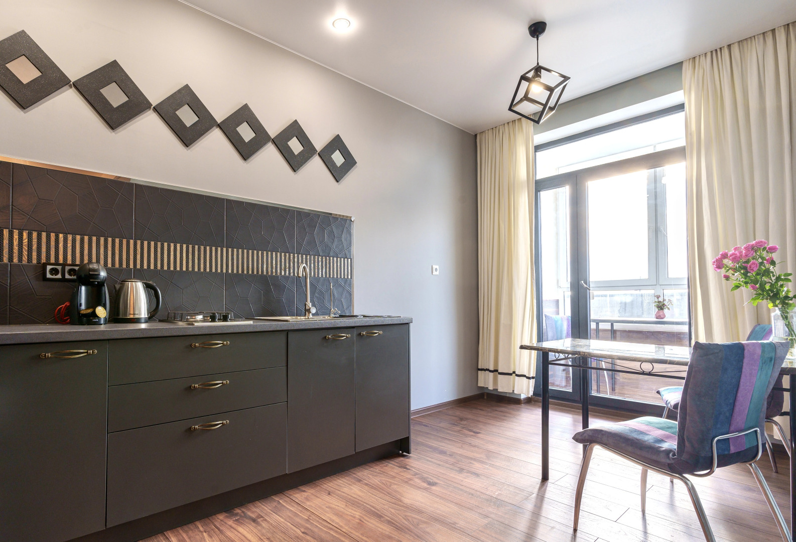 ApartMari Двухкомнатные в самом центре, район Амалиенау