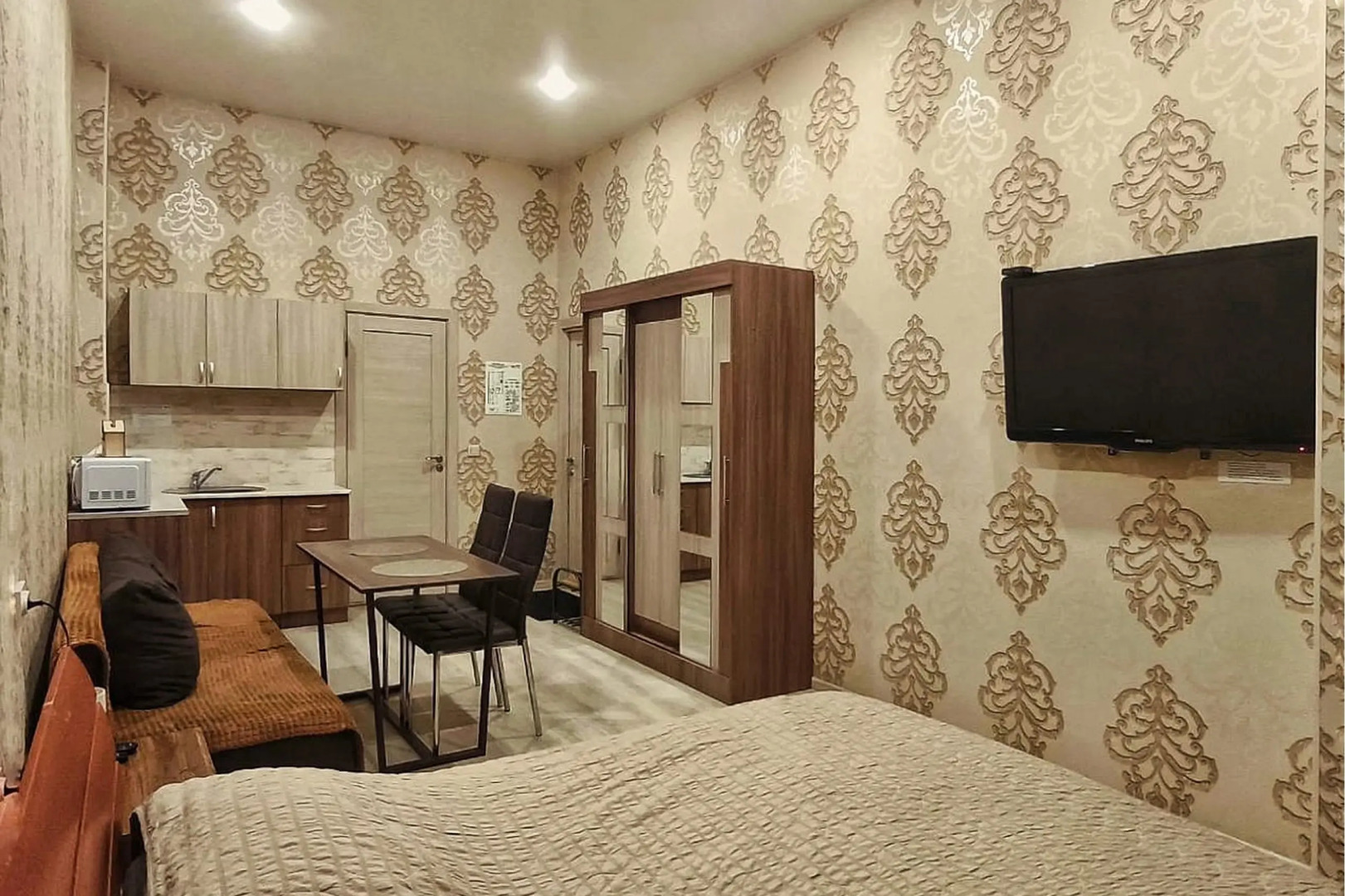 Отель Героев России