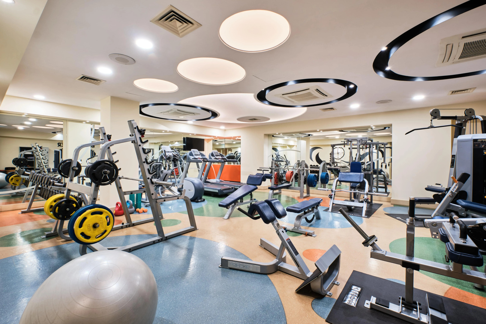 Crown Hotel St. Petersburg