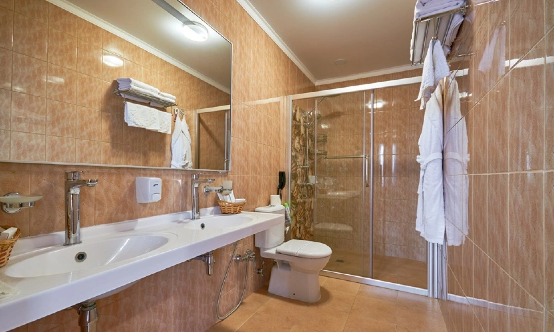 Отель Форум