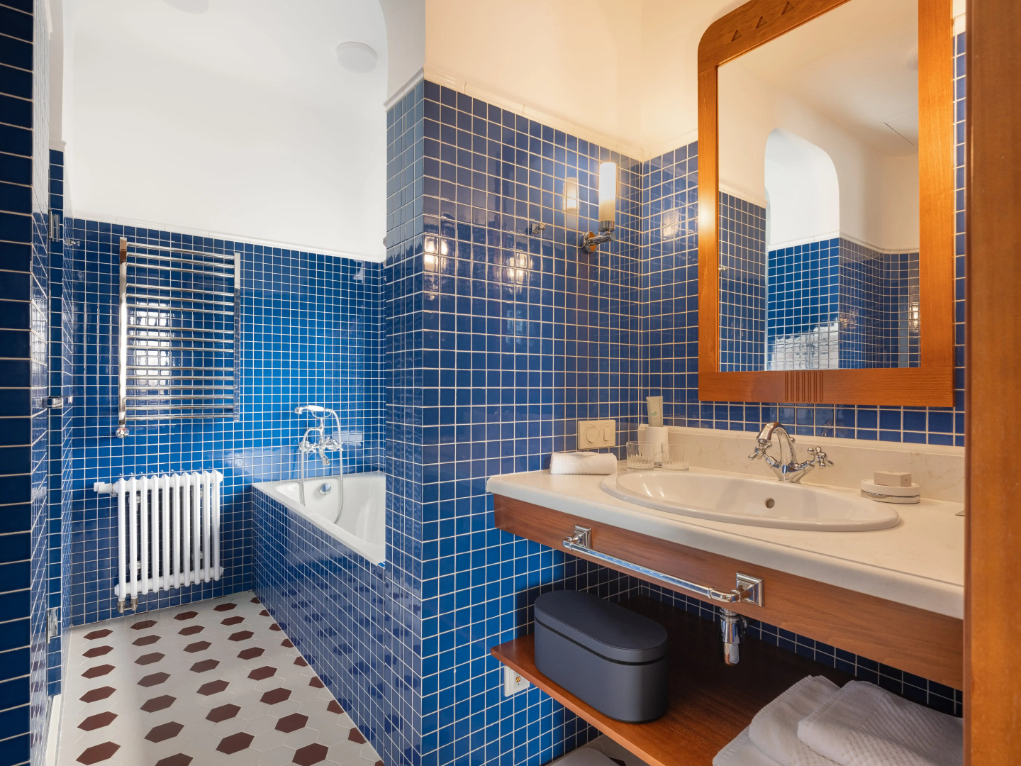 Отель RODINA Grand Hotel & SPA Irkutsk 5*