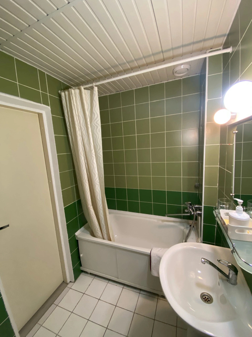 Отель Пония