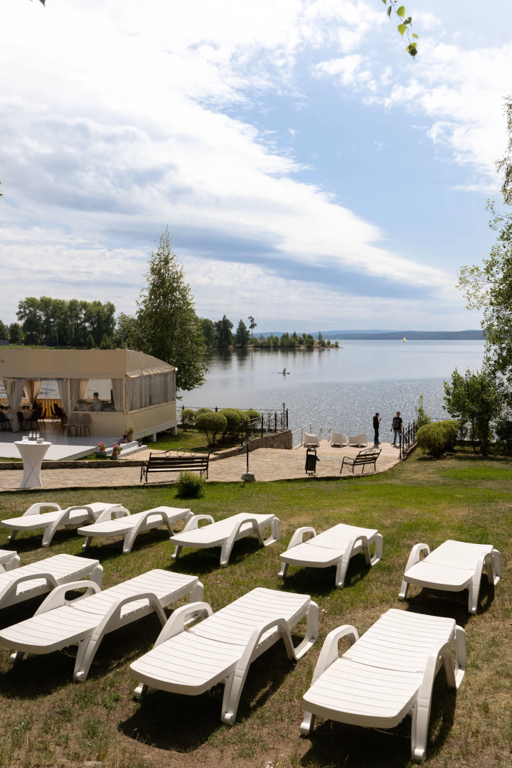 Отель Талес