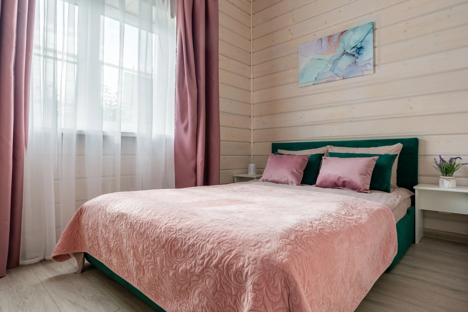 Частный дом Коттедж у озера на Речной