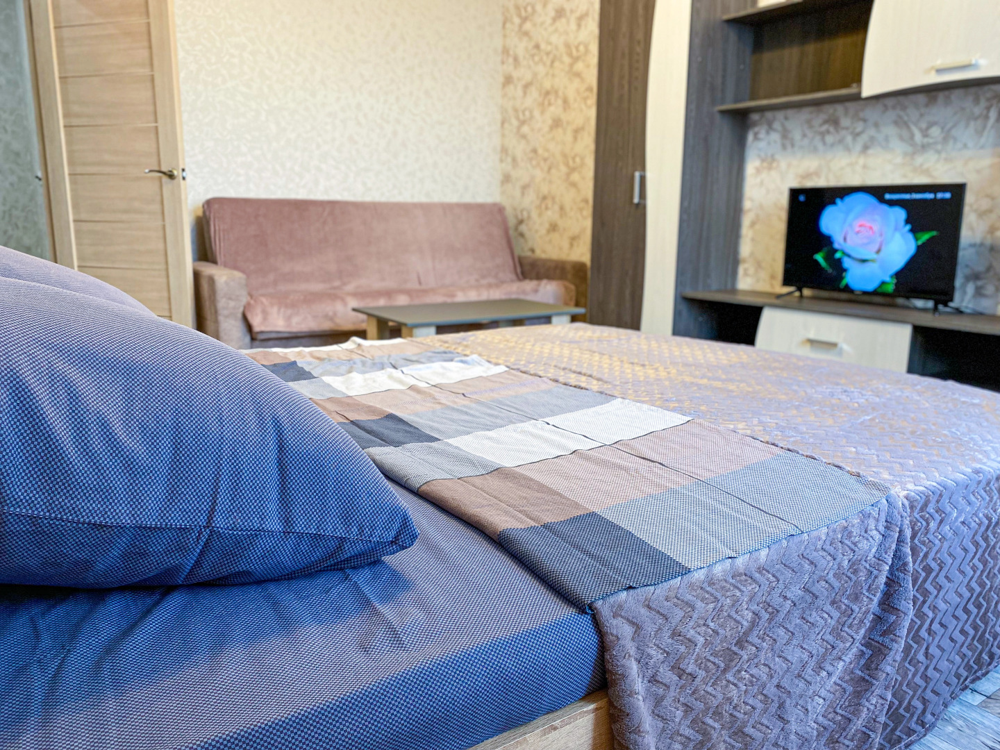 Квартира Апартаменты с Шикарным Видом из Окна на ул. Селезневской.