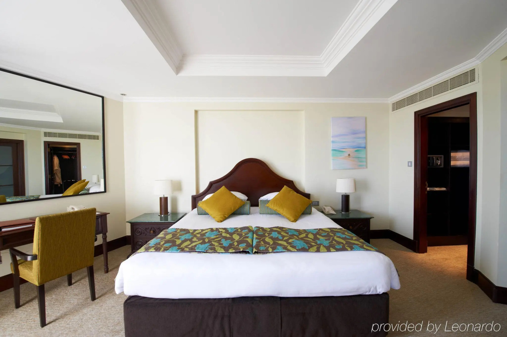 Курортный отель JA The Resort - JA Beach hotel