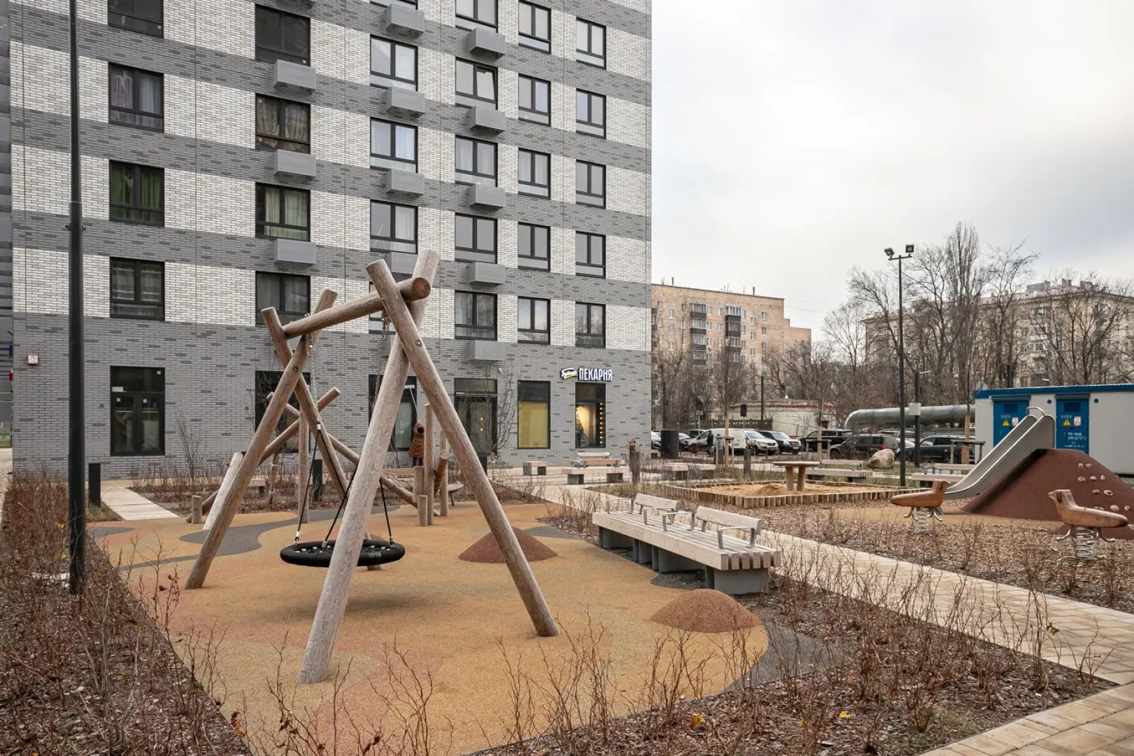 Квартира Просторная Четырехкомнатная у Метро Окская